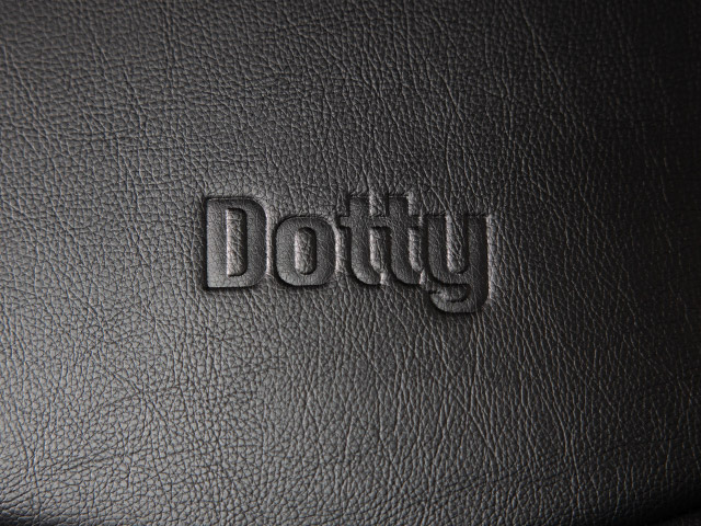 COX-SPORTS レザーシートカバーのプレミアムブランド Dotty ダティ